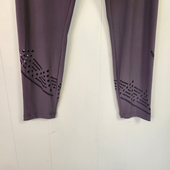 Sympli Deco Capri Pants Womens Size 6 Slim Leg Purple High Rise Stretch Pull On - Picture 3 of 10
